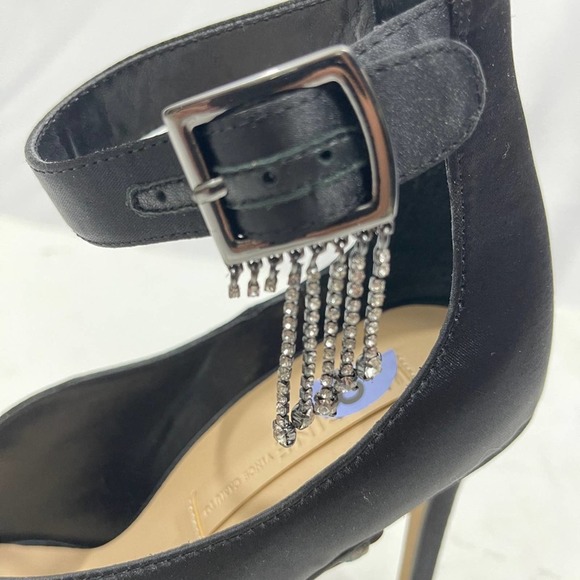 NEW Vince Camuto Greer Rhinestone Black Pump 8 - Picture 9 of 9